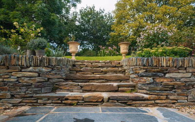 Stone Walling granite/block paving works