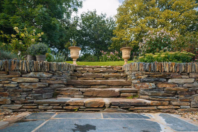 Stone Walling granite/block paving works